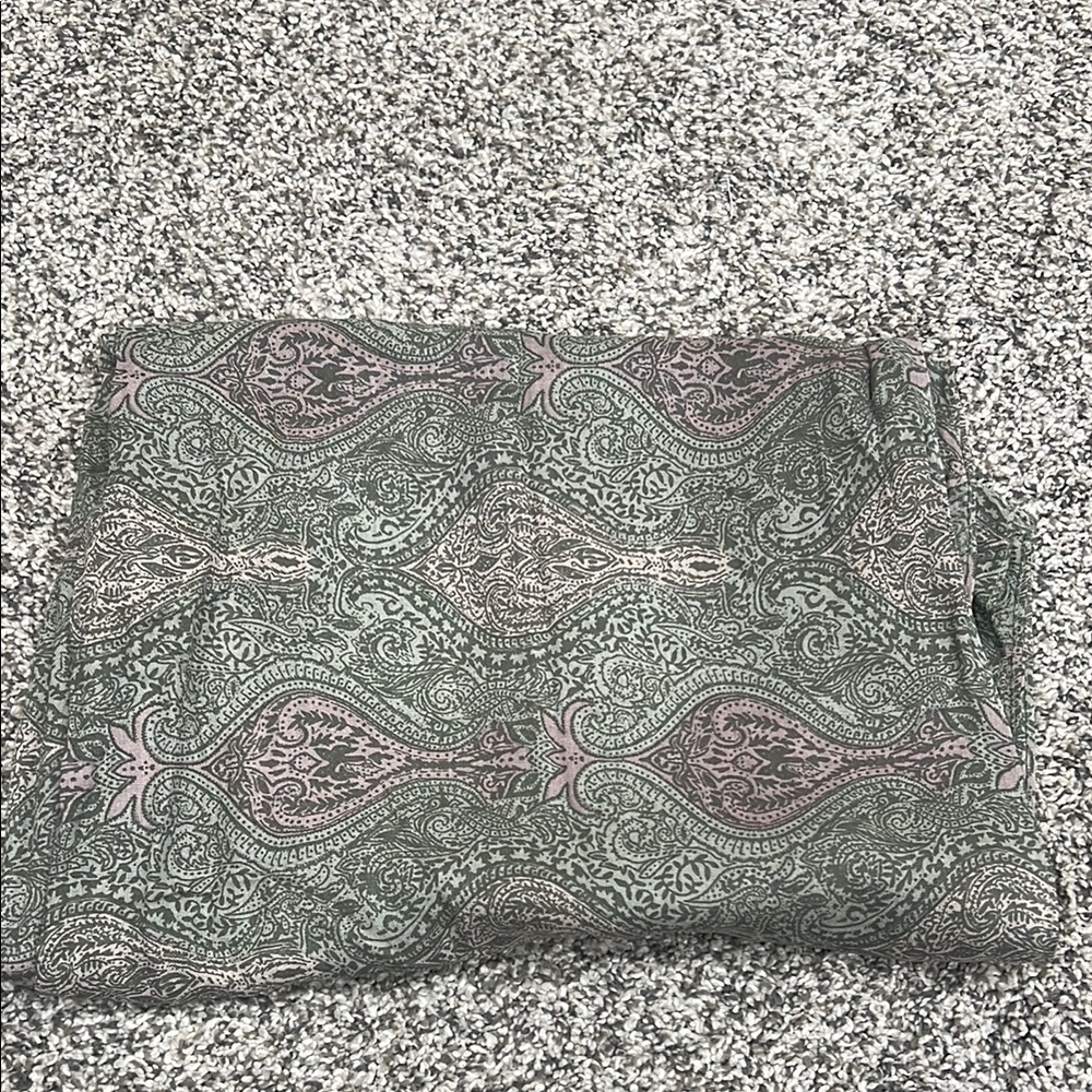 Vela paisley fields